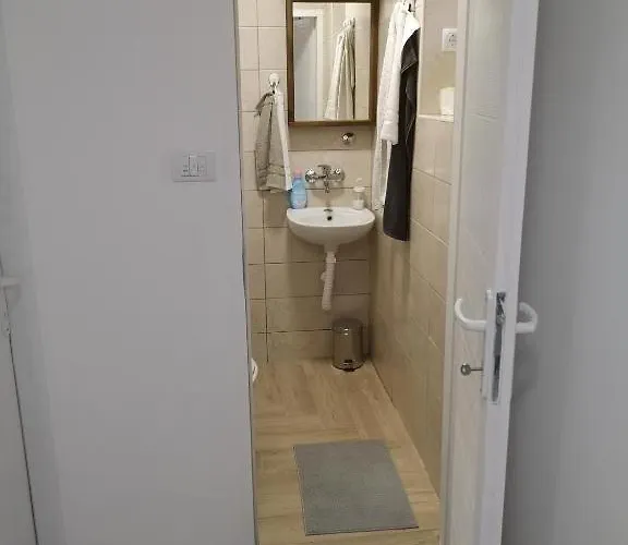 Center Lux Βελιγράδι